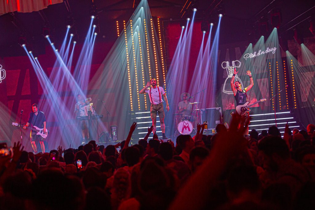 2024-10-19_OktoberfeestSittard_Zaterdag_(ROCKATEER)-108